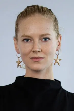 Rosy McEwen